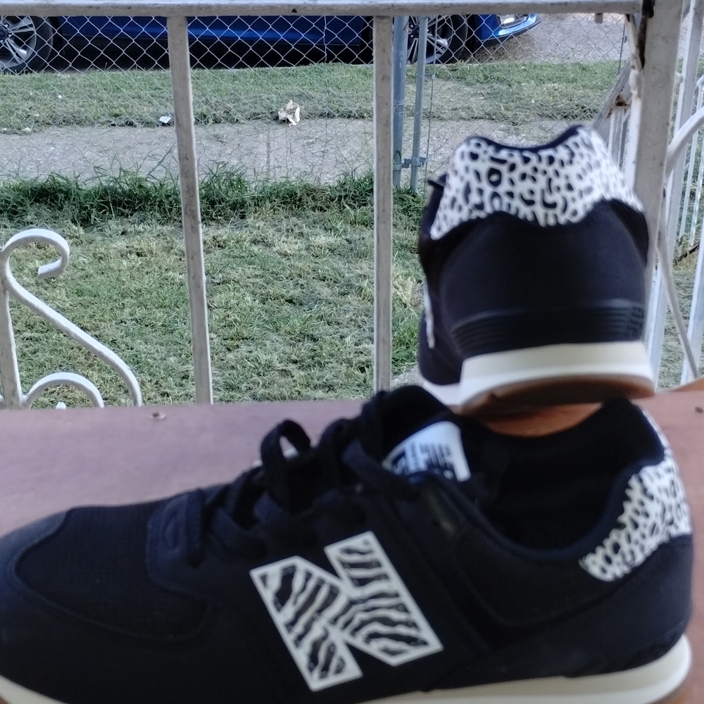 Shoes - Picture 2 of 5